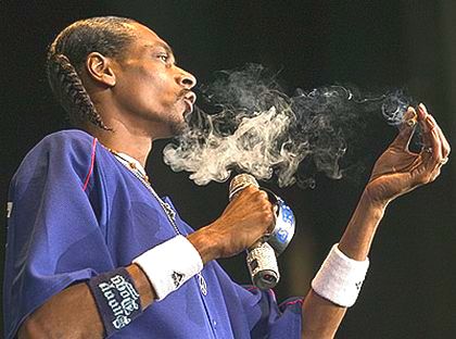 Snoop Dogg busted in Texas, hippie life